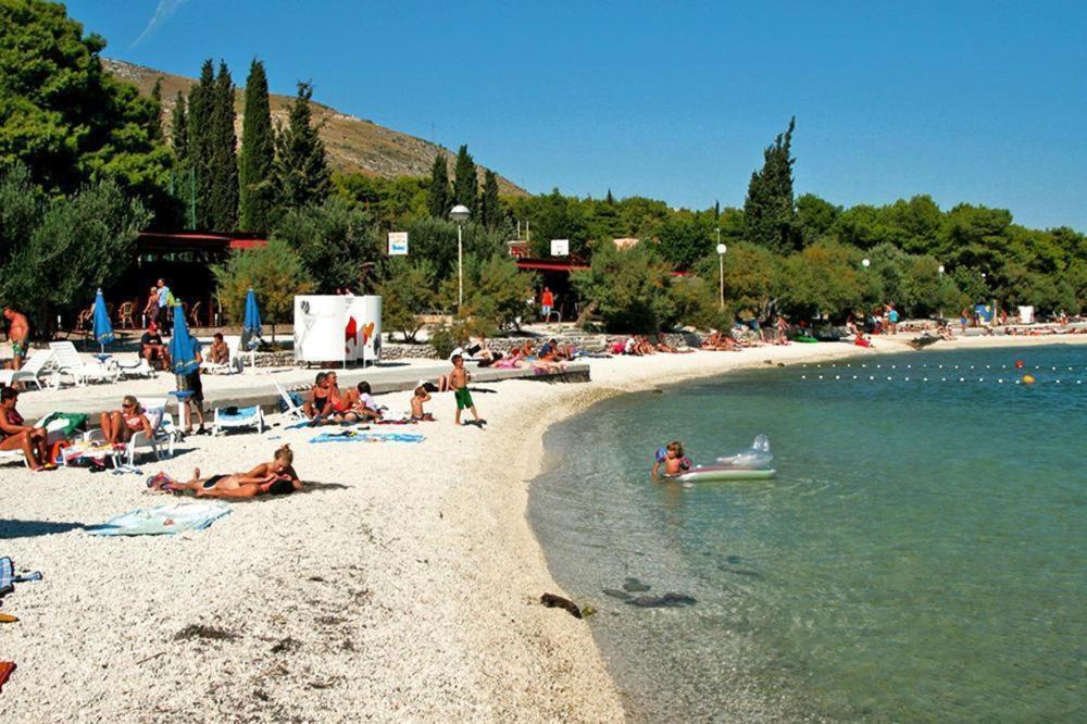 Apartmani Ruzmarin - Seget Donji, Trogir Exterior foto