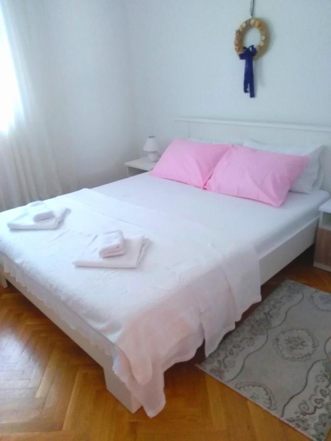 Apartmani Ruzmarin - Seget Donji, Trogir Exterior foto