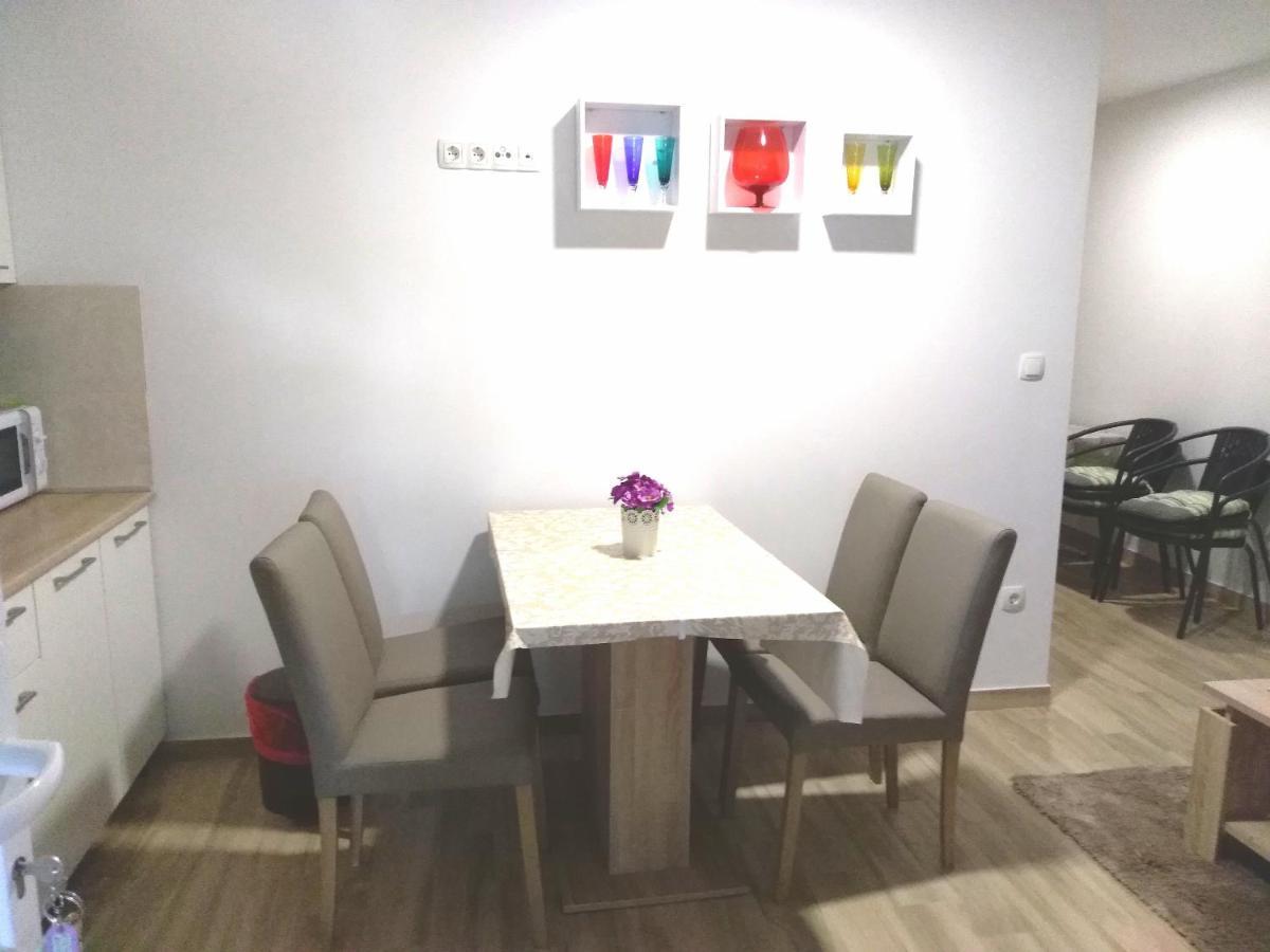 Apartmani Ruzmarin - Seget Donji, Trogir Exterior foto